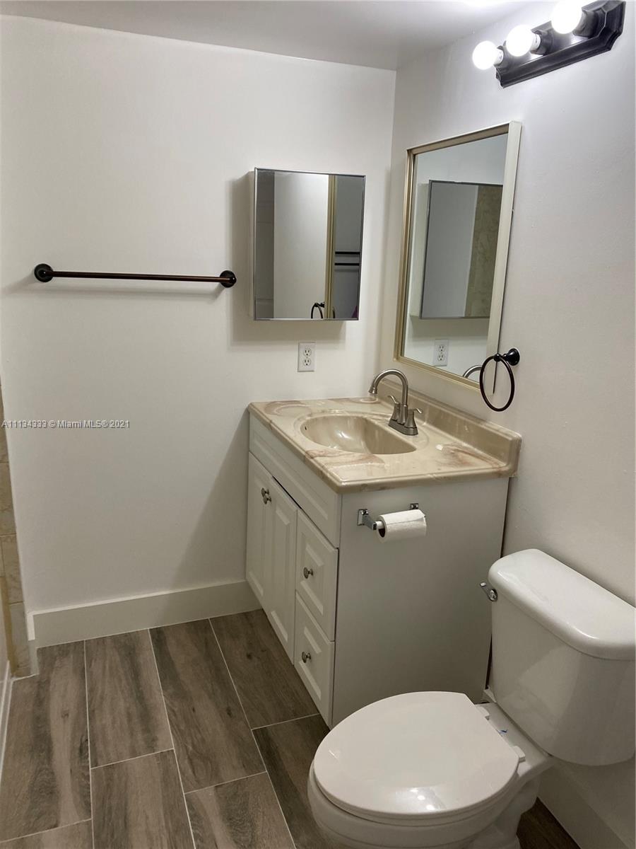 LA VIA CONDO - Residential Lease