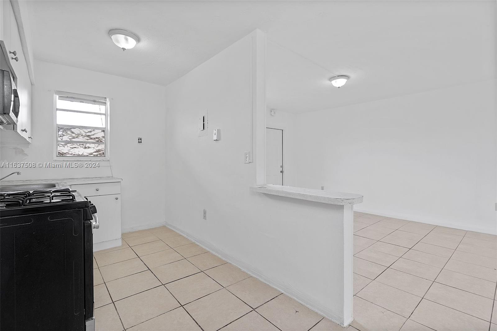 GABLES EDGE CONDO - Residential Lease
