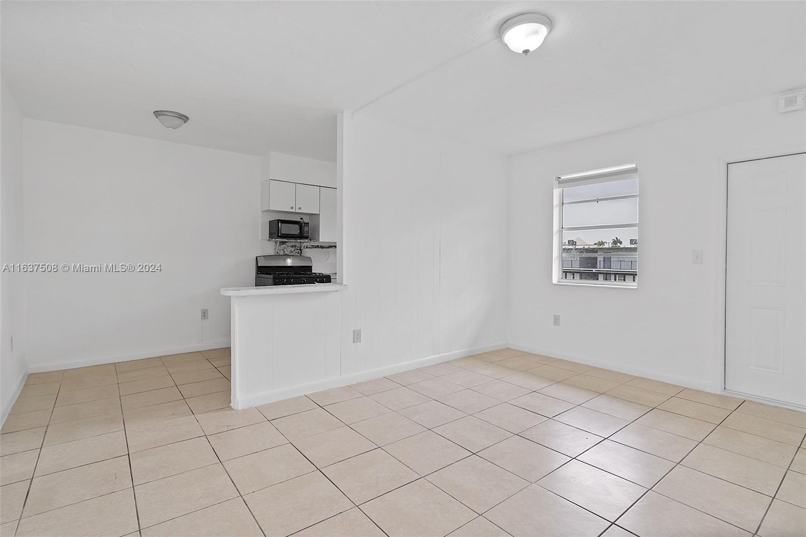 GABLES EDGE CONDO - Residential Lease