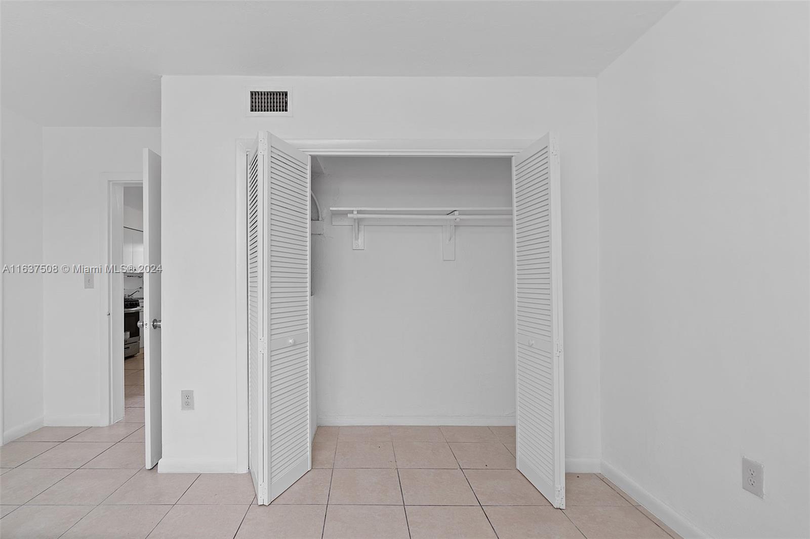 GABLES EDGE CONDO - Residential Lease