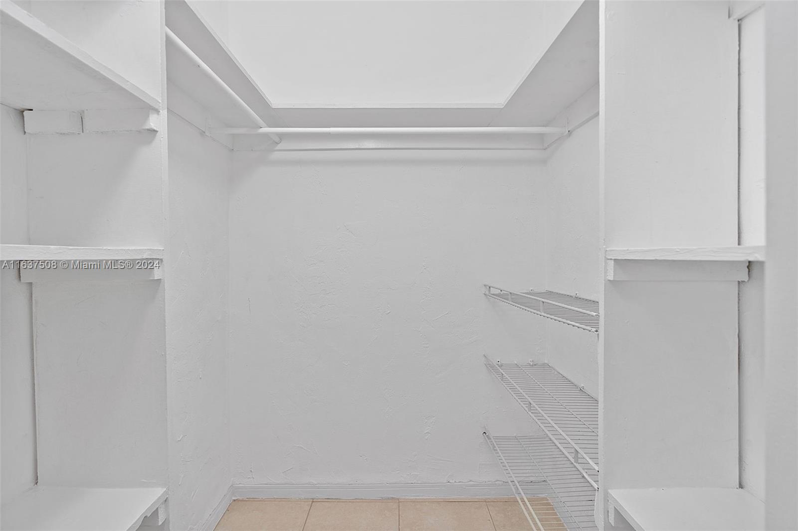 GABLES EDGE CONDO - Residential Lease