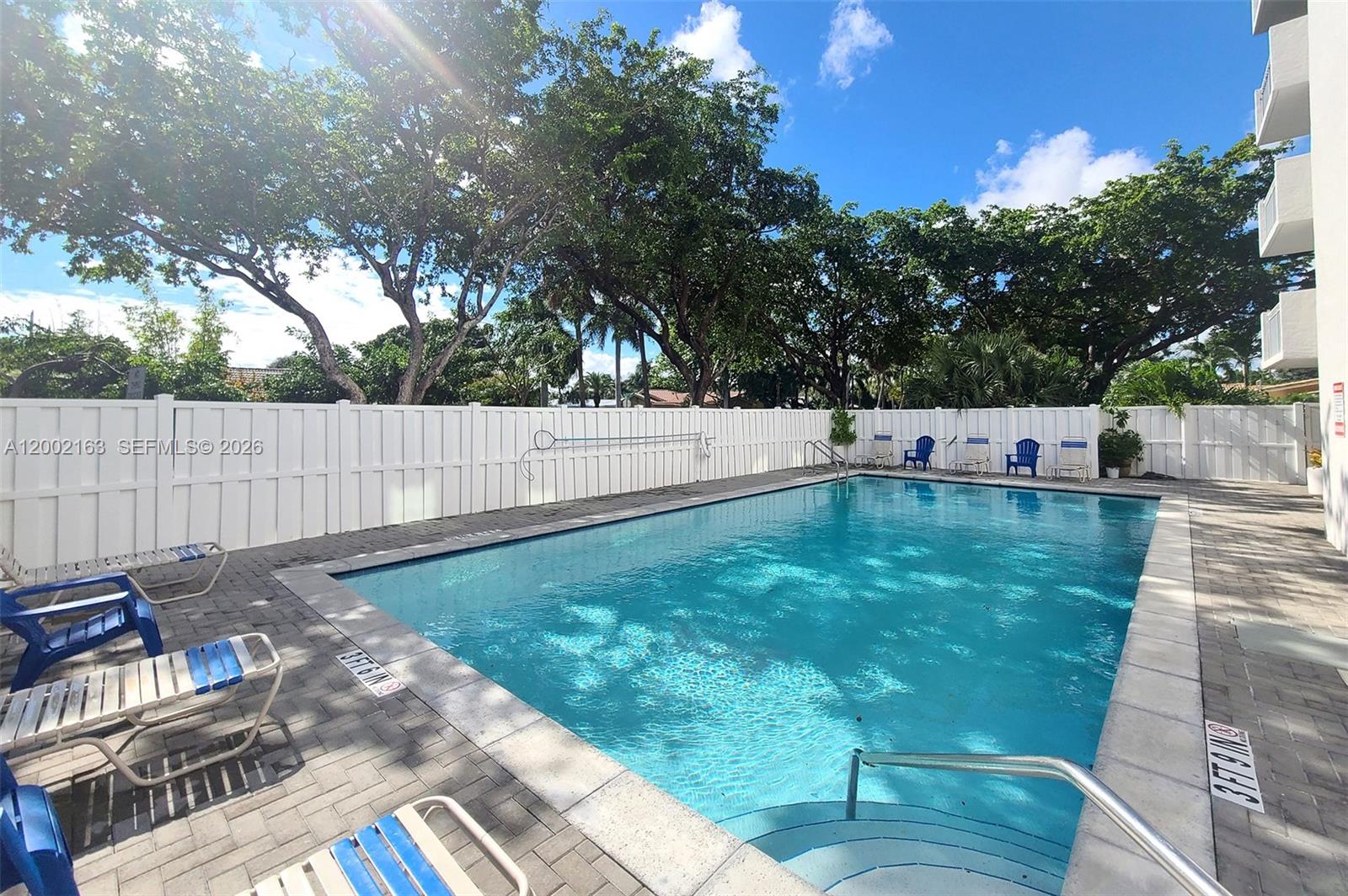 IMPERIAL POINT CONDO - Residential