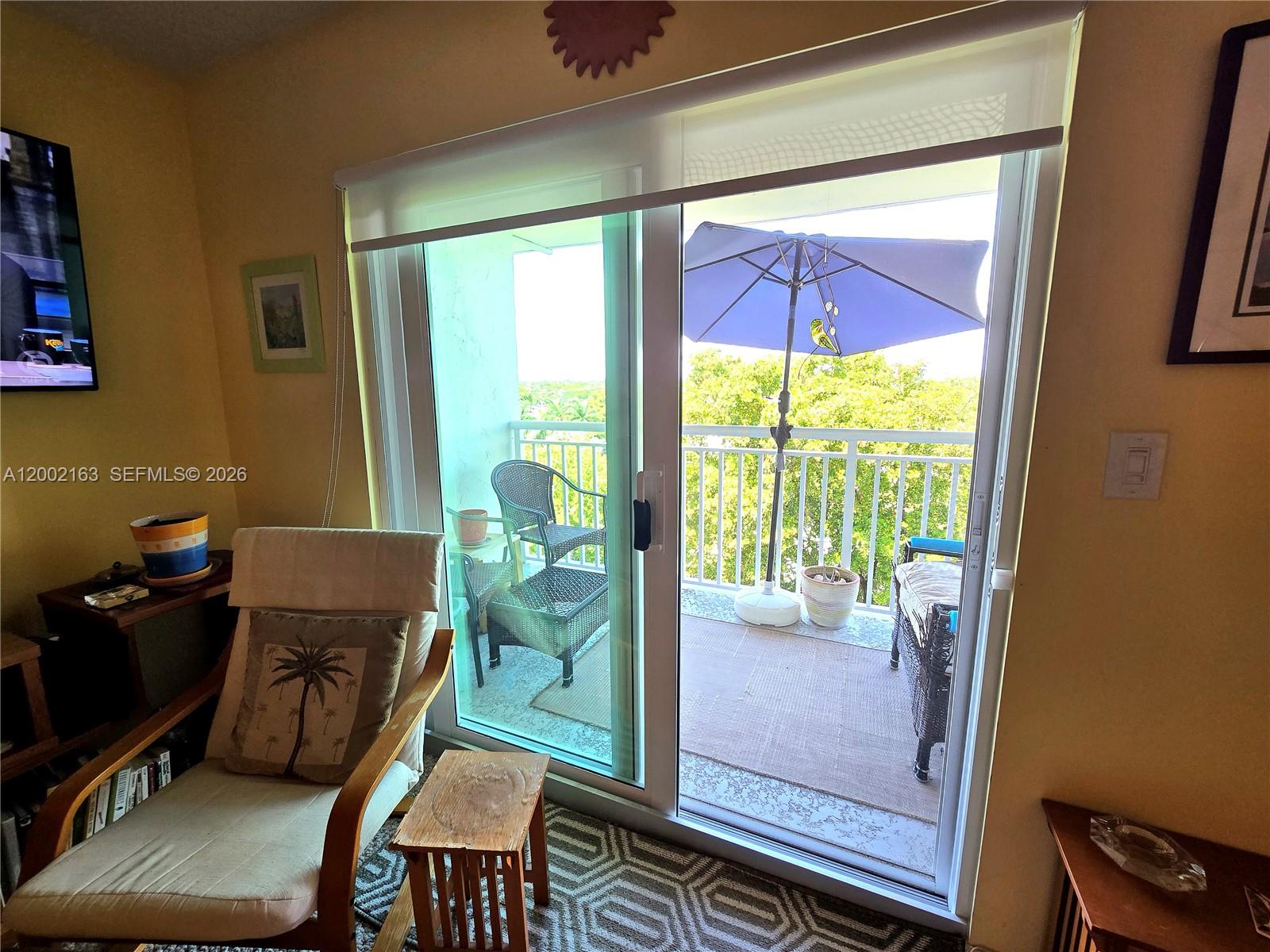 IMPERIAL POINT CONDO - Residential