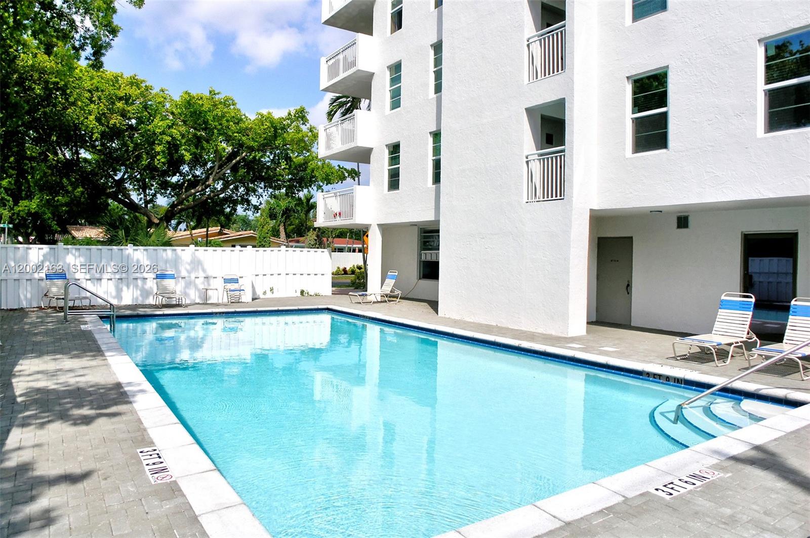 IMPERIAL POINT CONDO - Residential