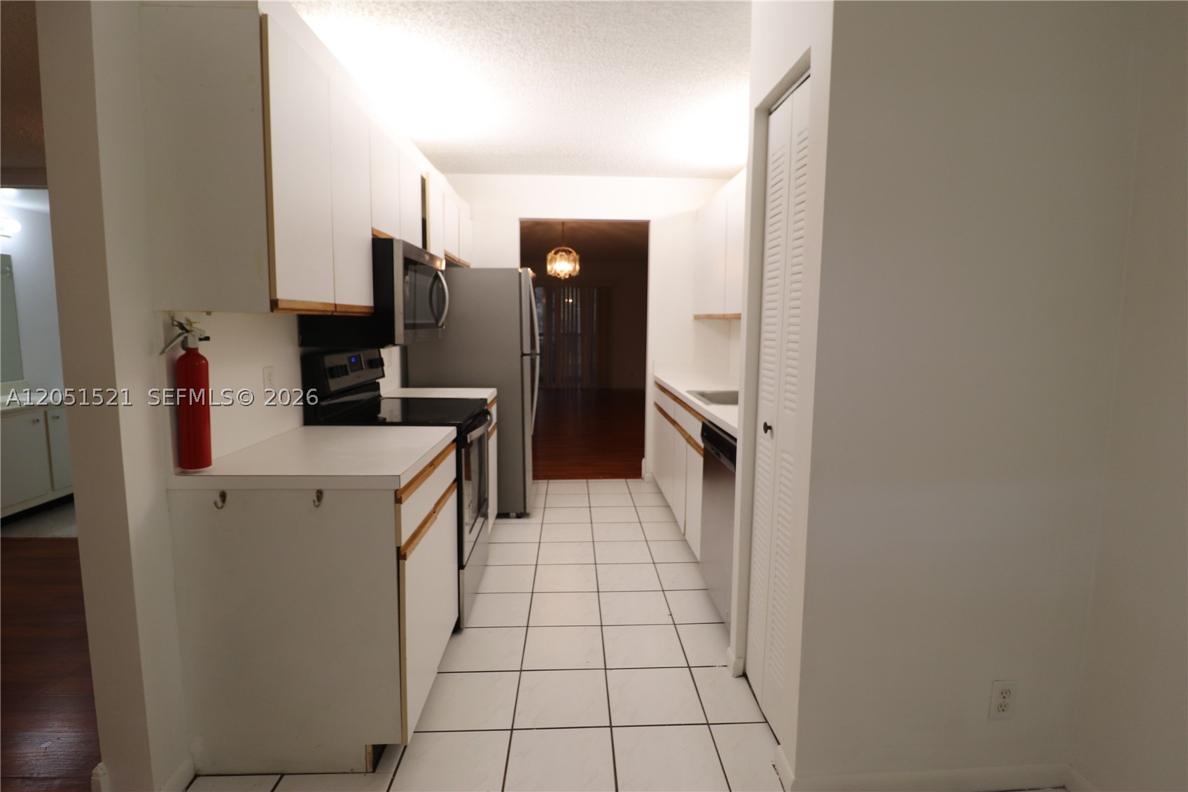 CAMBRIDGE AT CENTURY VILL - Residential Lease