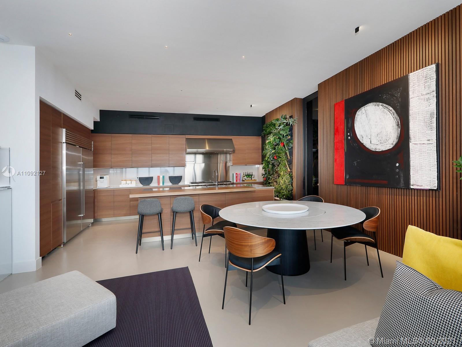 THE FAIRCHILD COCONUT GROV - Residential