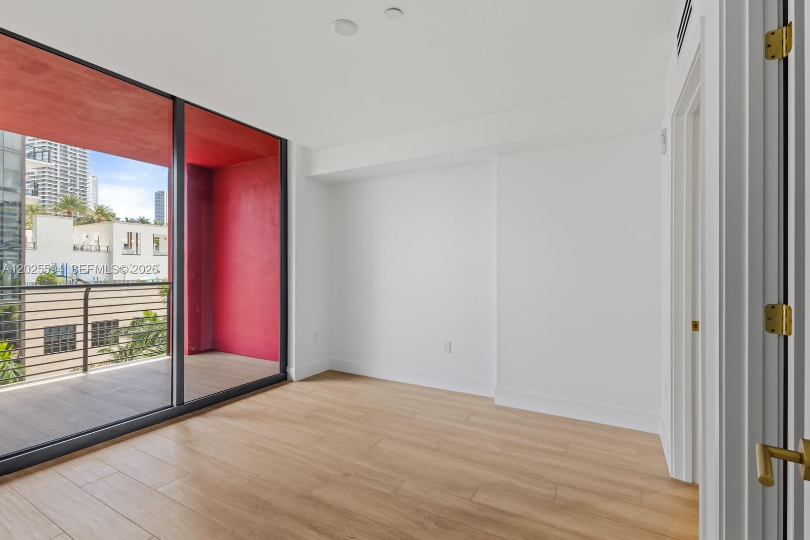 THE STANDARD MIDTOWN - Residential Lease