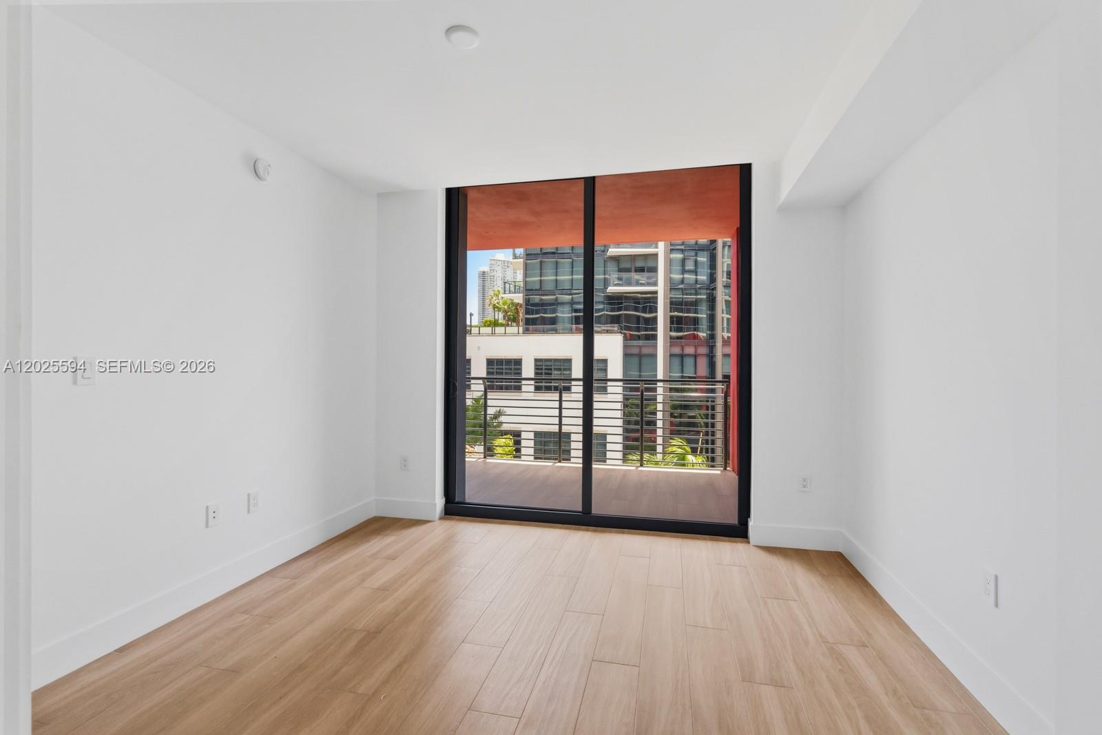 THE STANDARD MIDTOWN - Residential Lease
