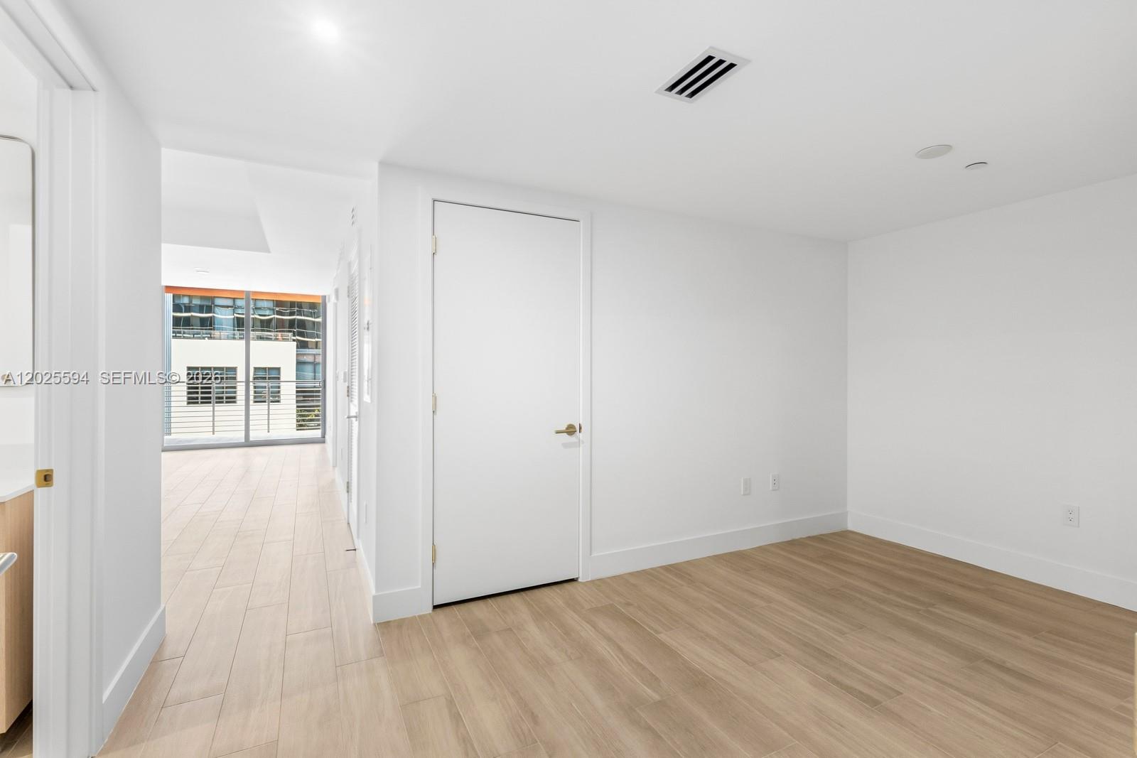 THE STANDARD MIDTOWN - Residential Lease