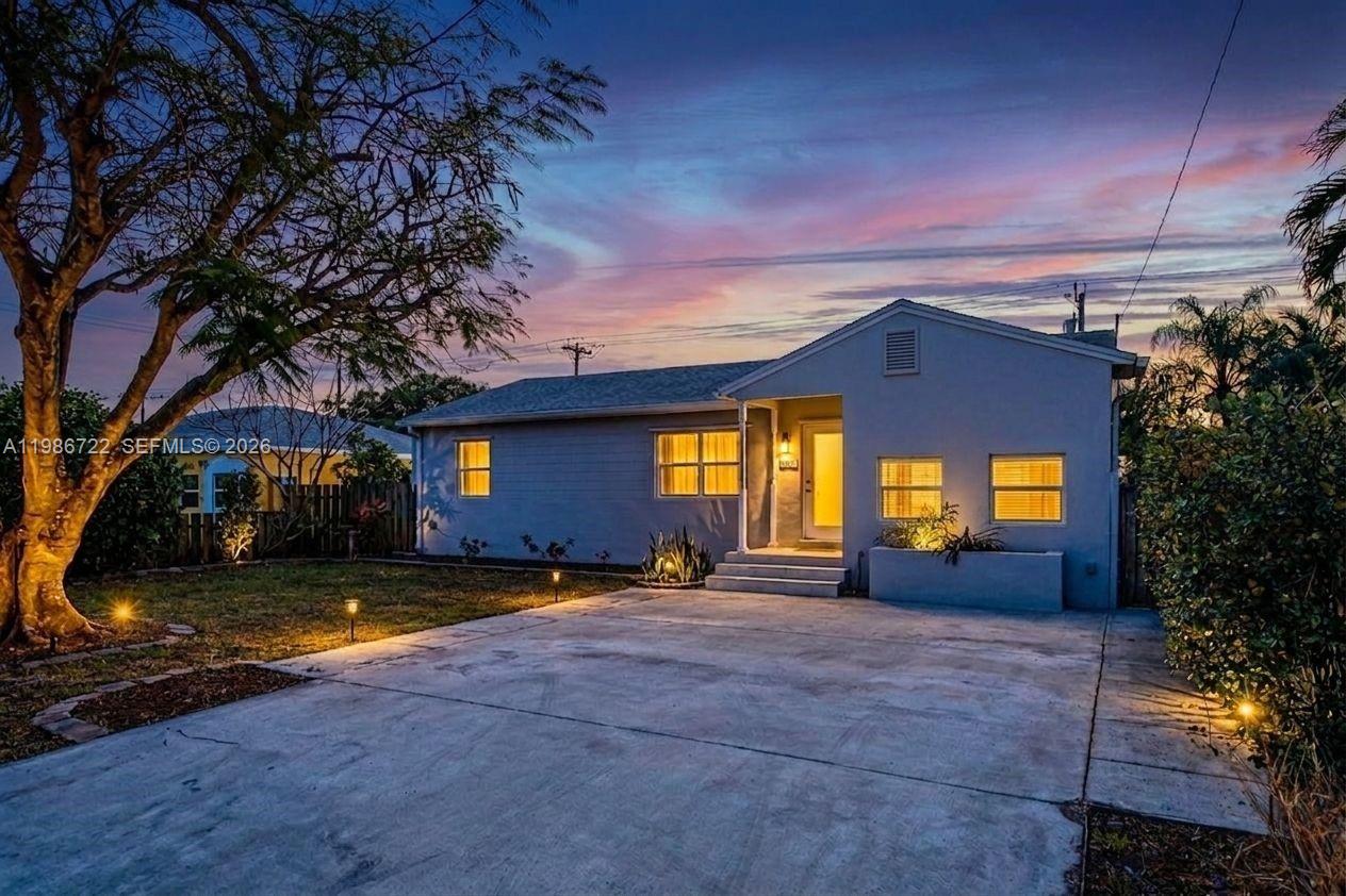 SUNSET TRAILS NO 2 - Residential