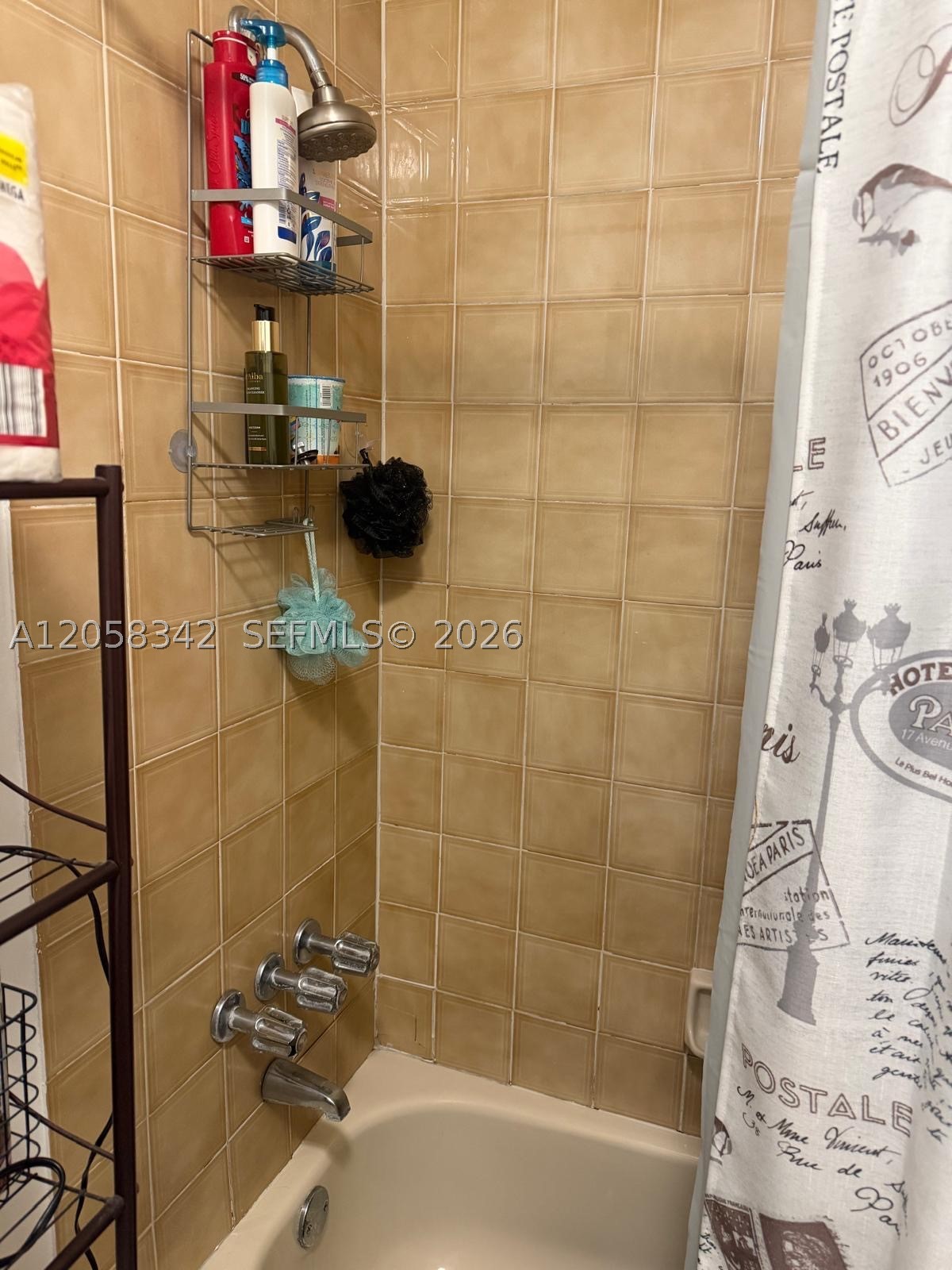 PLAYA LAGO CONDO PH I - Residential