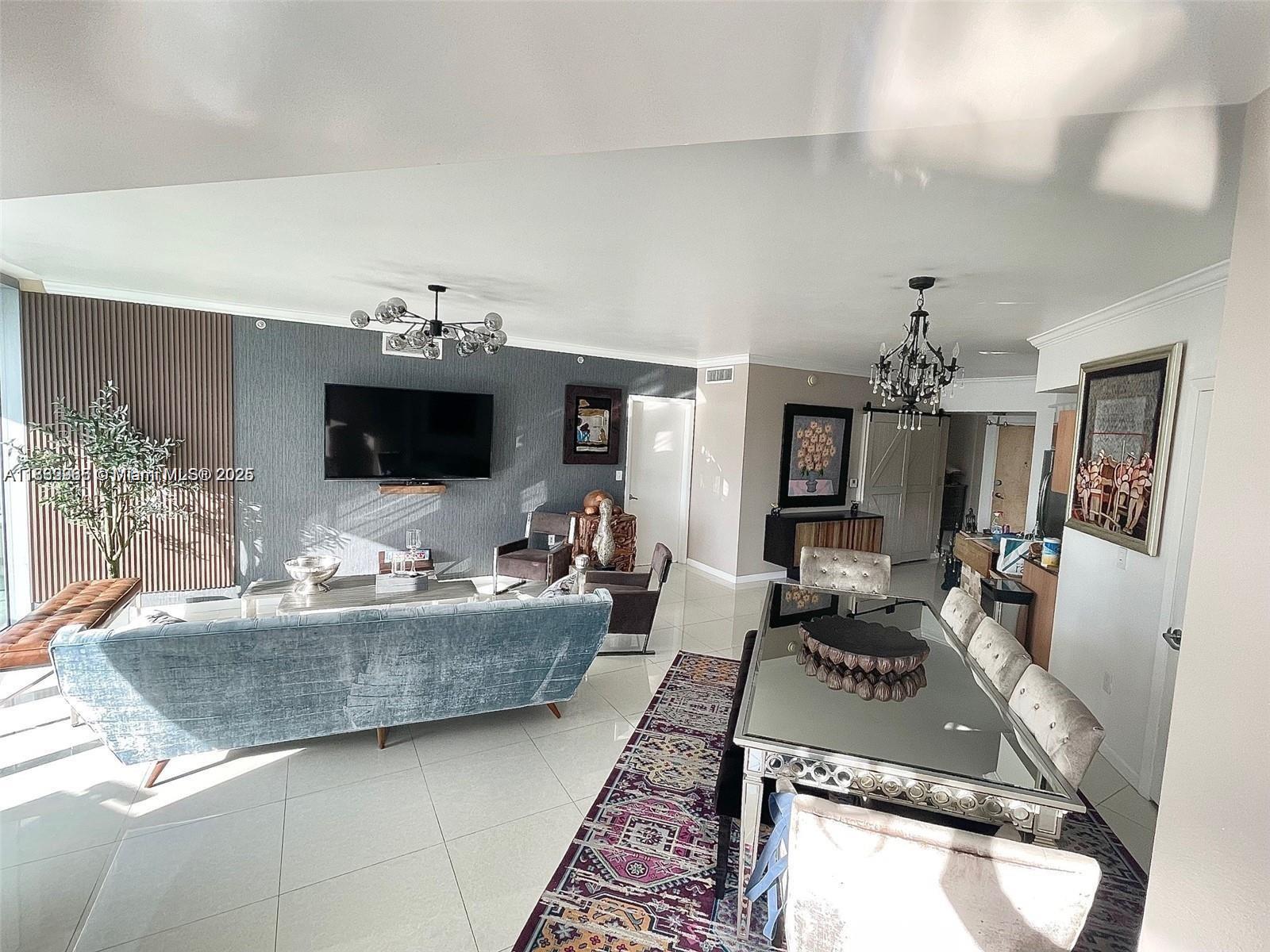 WIND CONDO - Residential