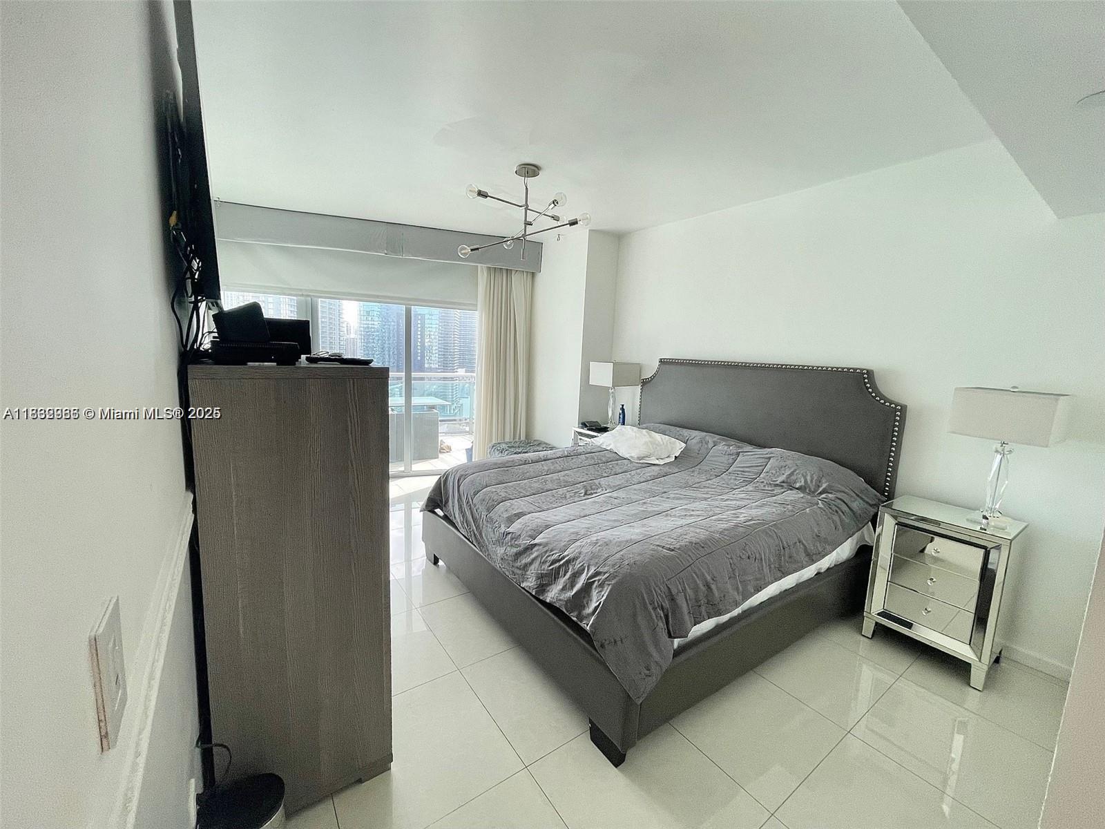 WIND CONDO - Residential