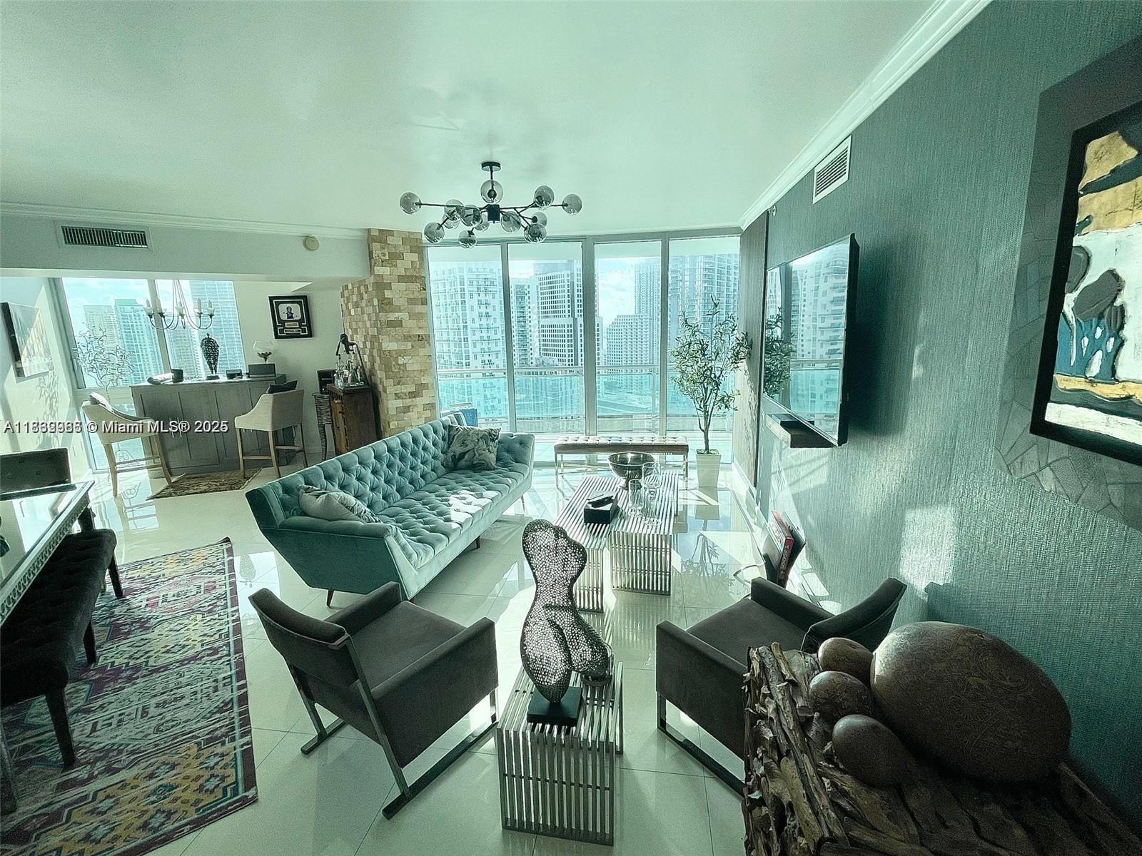 WIND CONDO - Residential