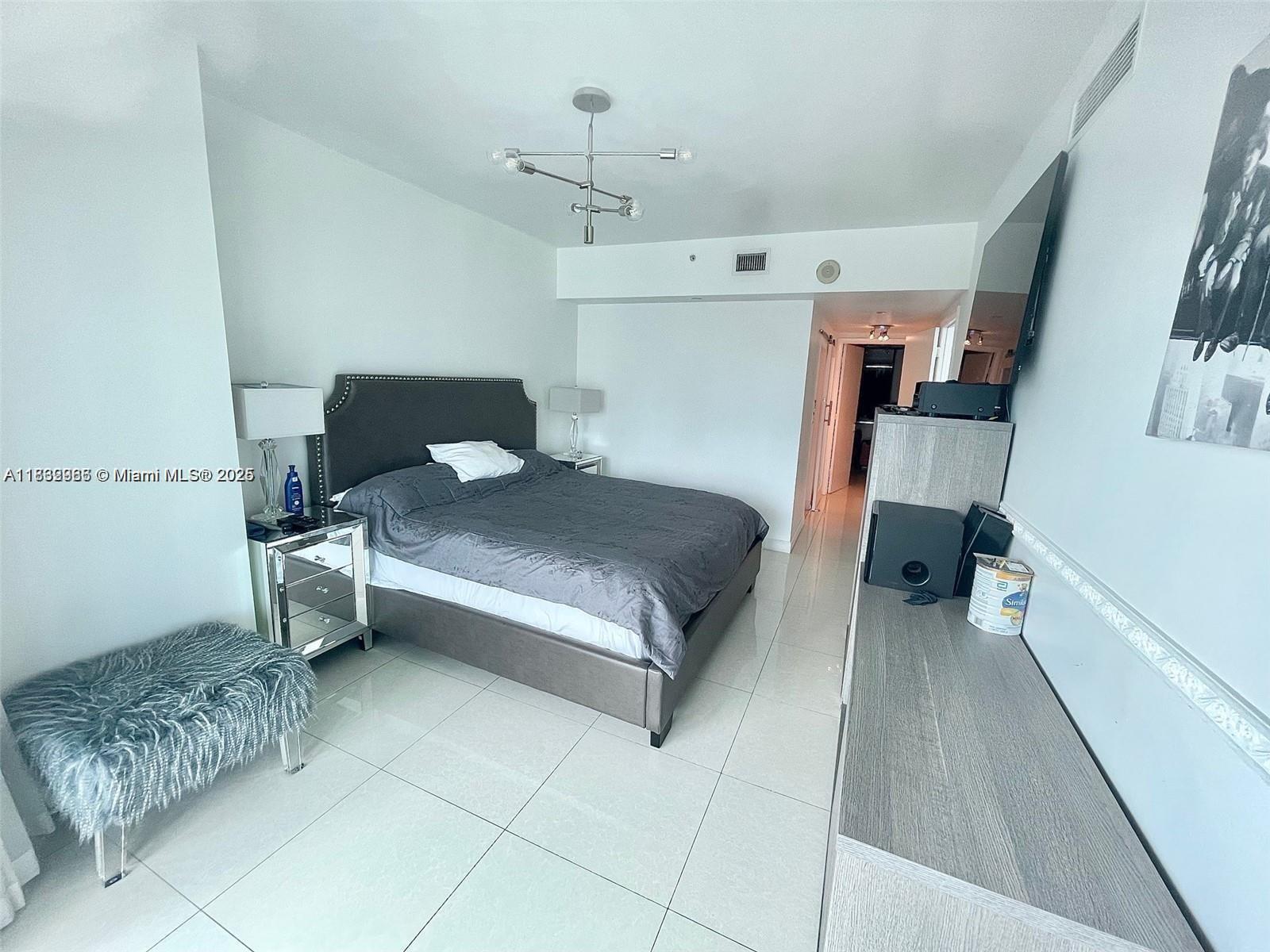 WIND CONDO - Residential