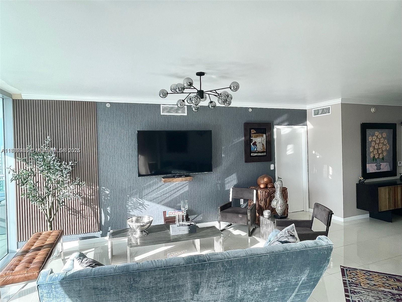 WIND CONDO - Residential
