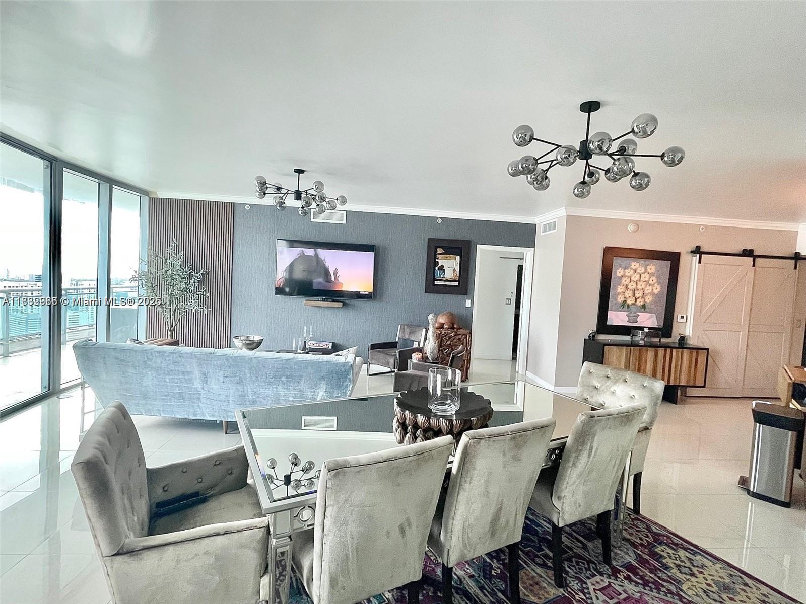WIND CONDO - Residential