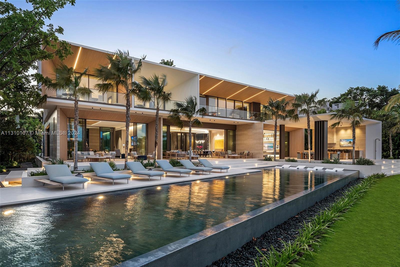 LA GORCE ISLAND-SUB OF - Residential