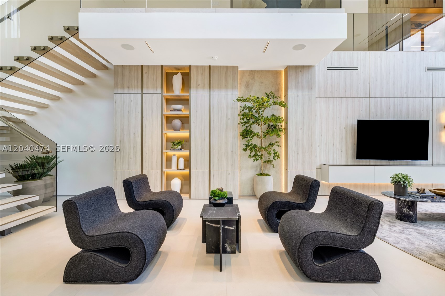BISCAYNE LAWN EXTENSION - Residential