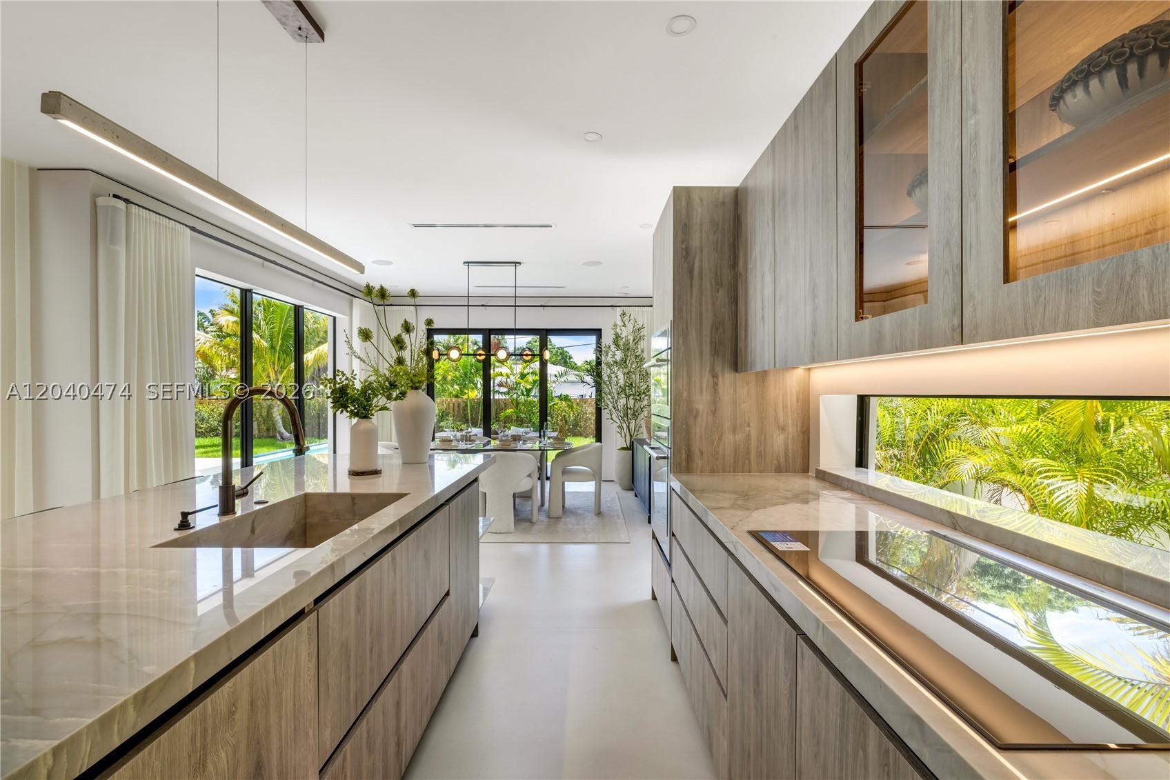BISCAYNE LAWN EXTENSION - Residential