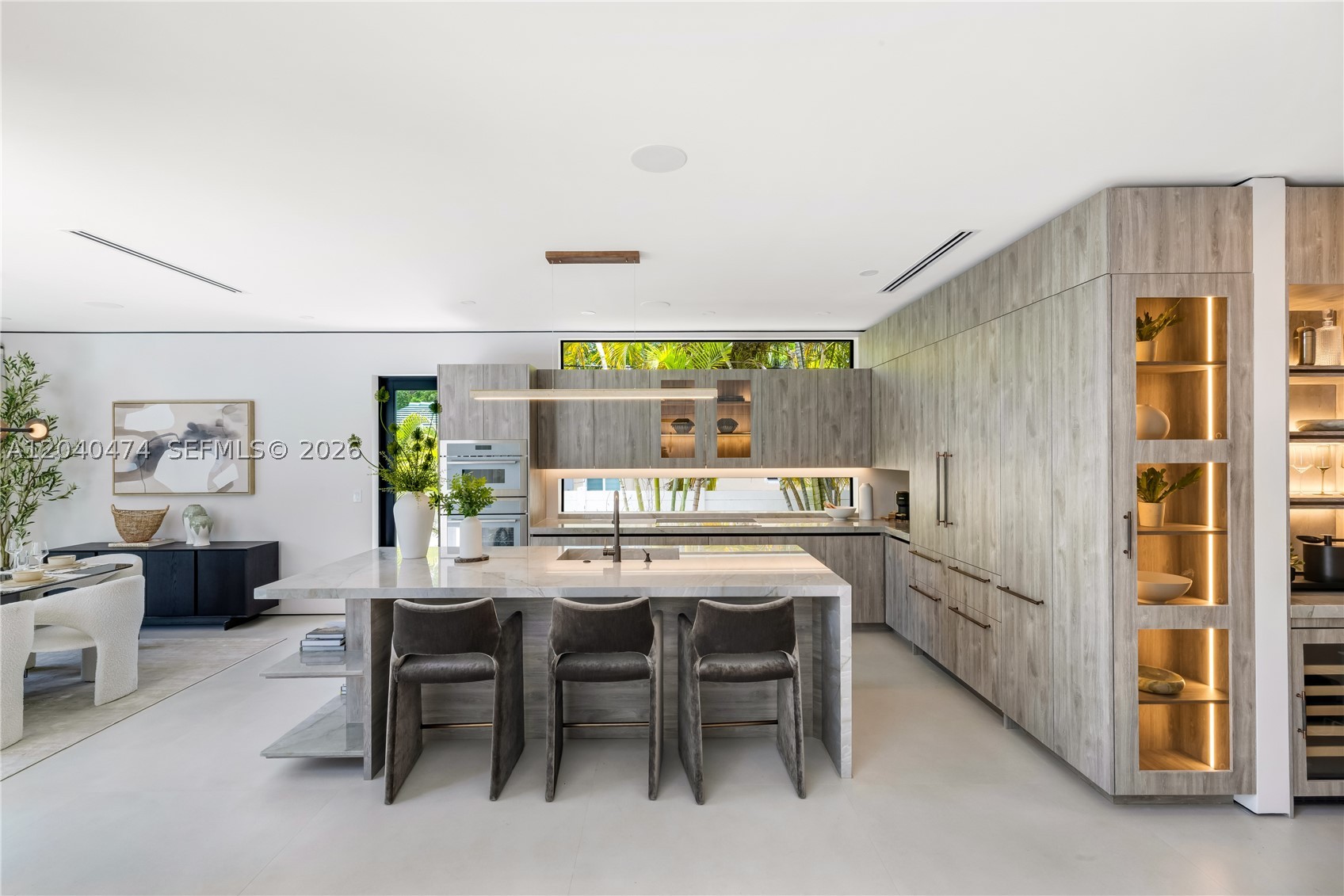 BISCAYNE LAWN EXTENSION - Residential
