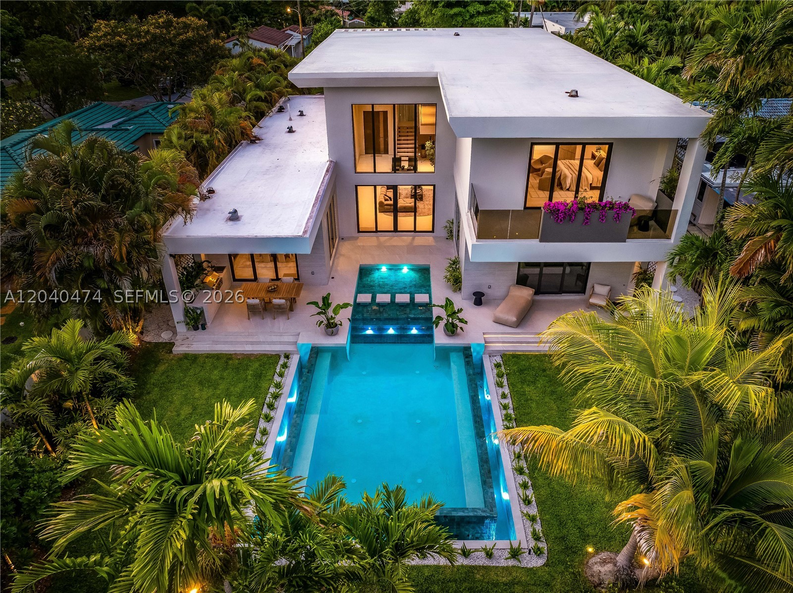 BISCAYNE LAWN EXTENSION - Residential
