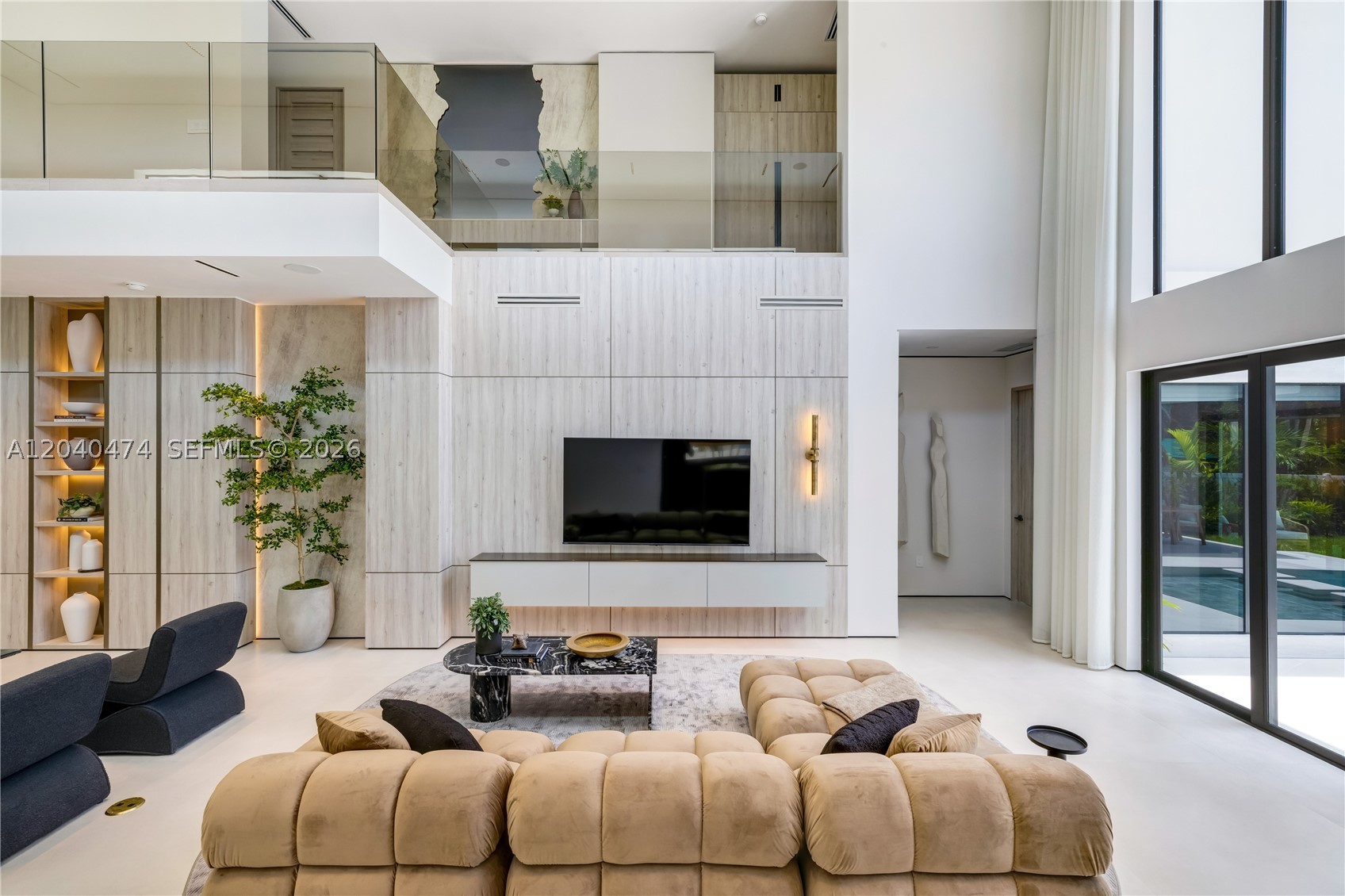 BISCAYNE LAWN EXTENSION - Residential