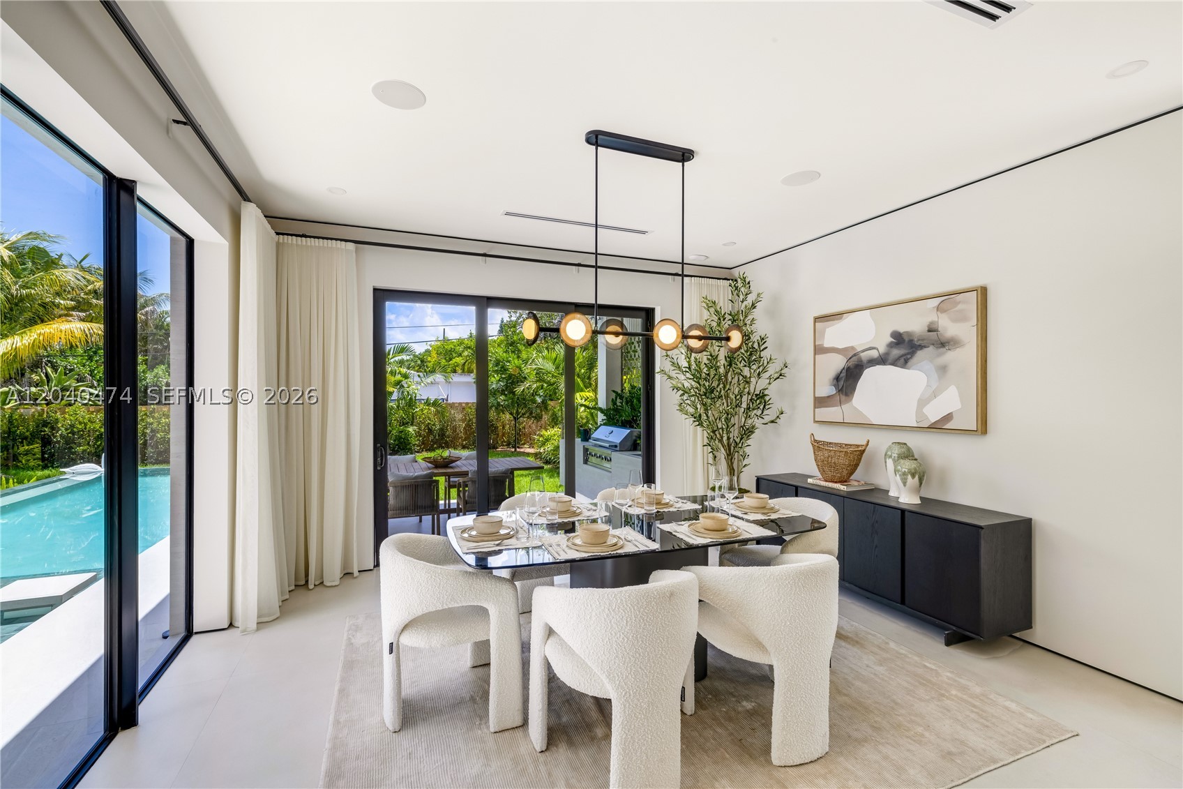 BISCAYNE LAWN EXTENSION - Residential