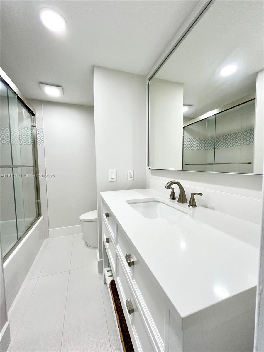 TIERRA DEL SOL CONDO - Residential
