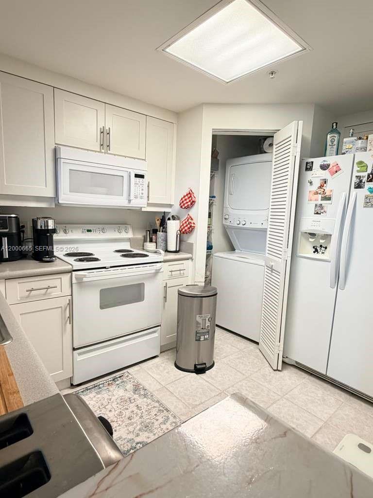 COURVOISIER COURTS CONDO - Residential