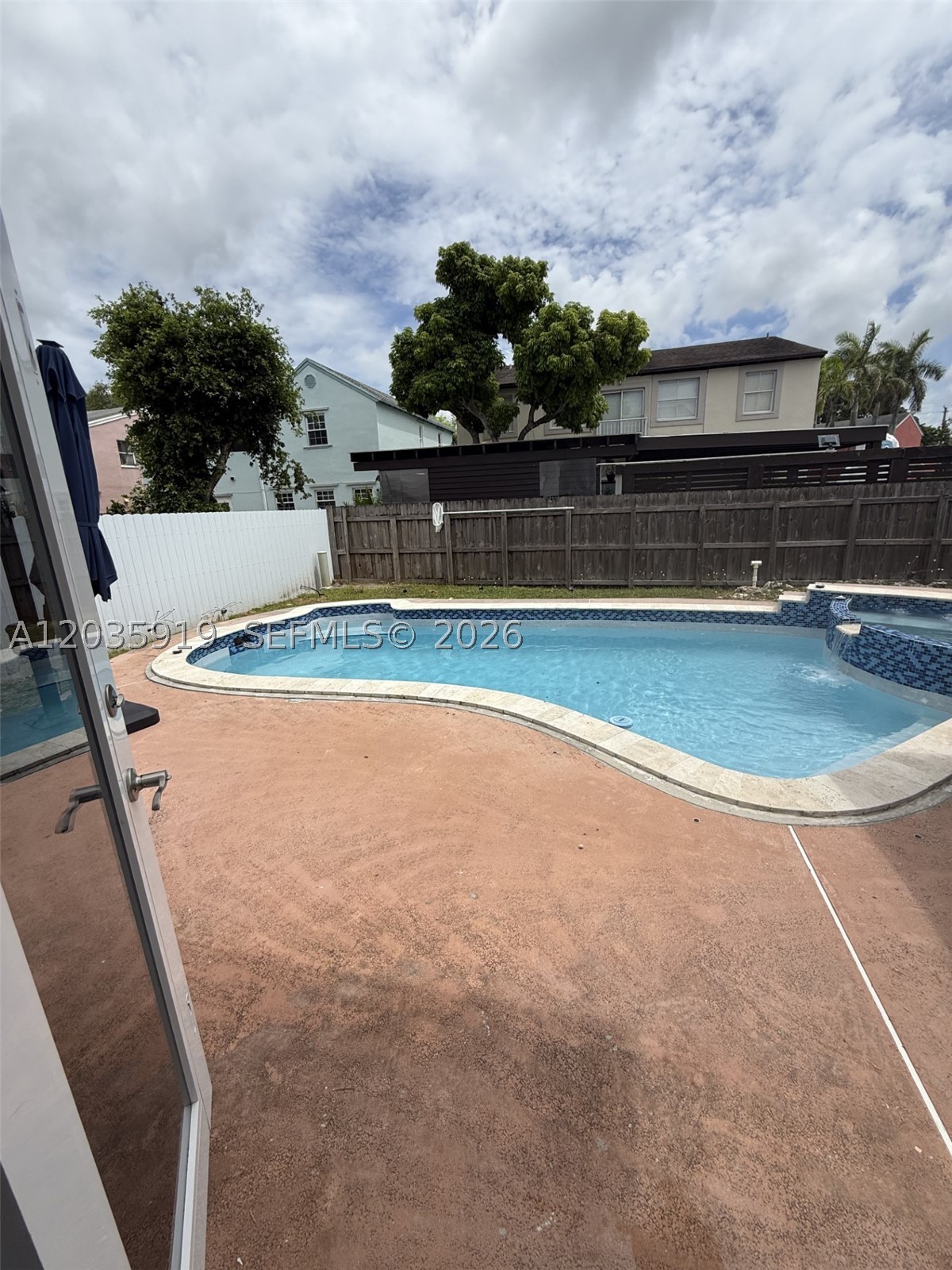 CUTLER LANDINGS REPLT - Residential Lease
