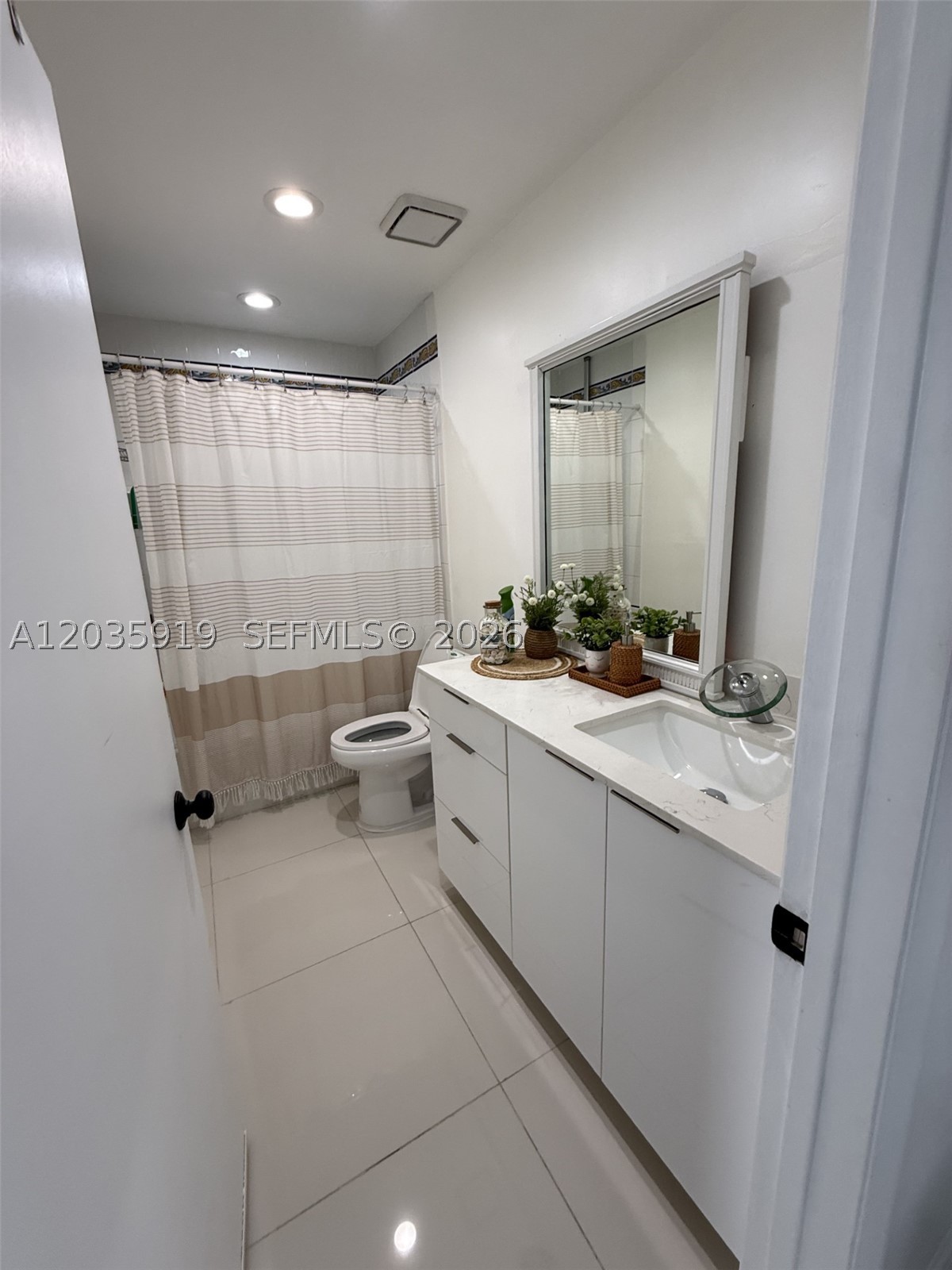 CUTLER LANDINGS REPLT - Residential Lease