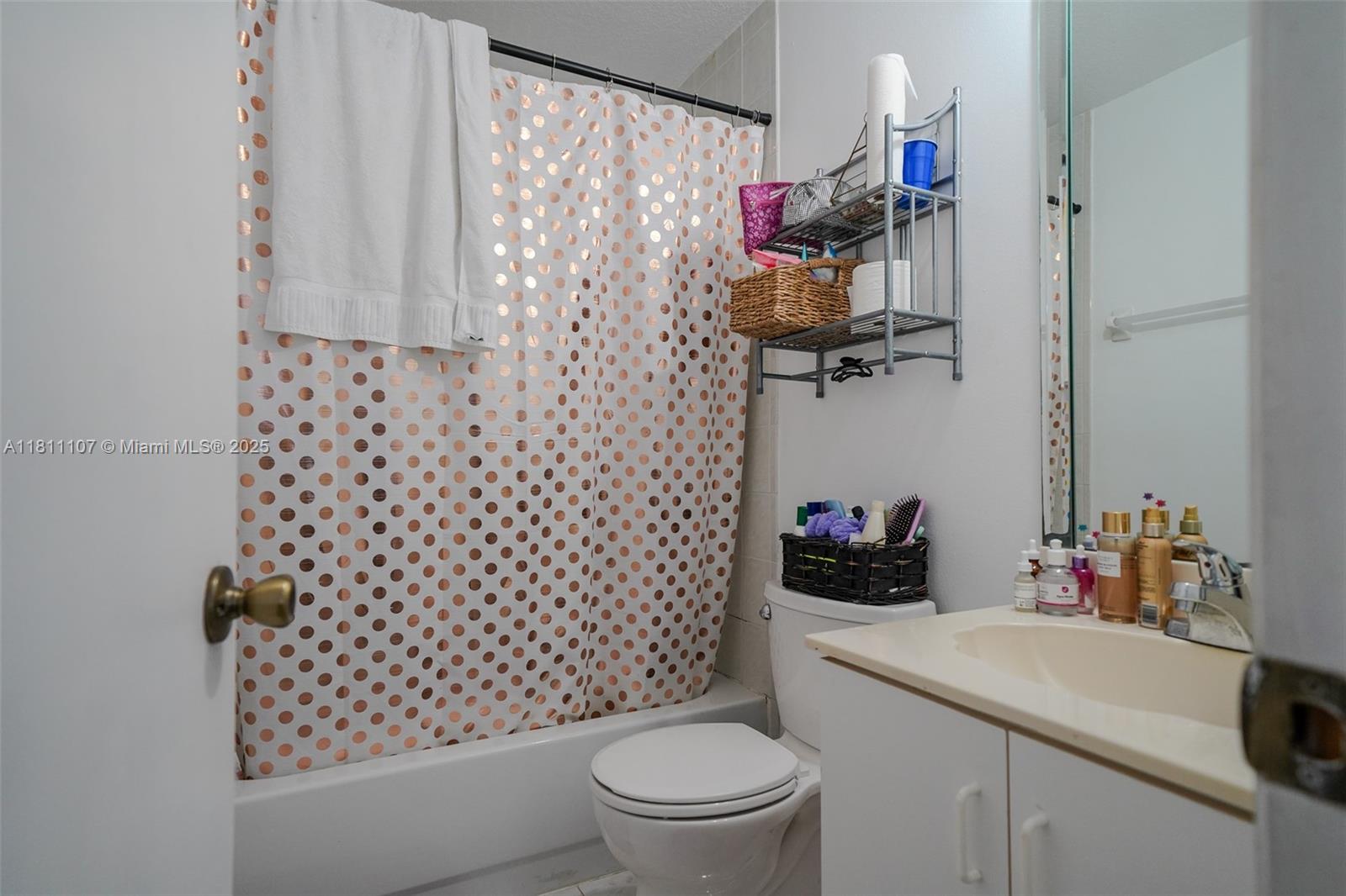 MAHOGANY ISLE HOMES CONDO - Residential