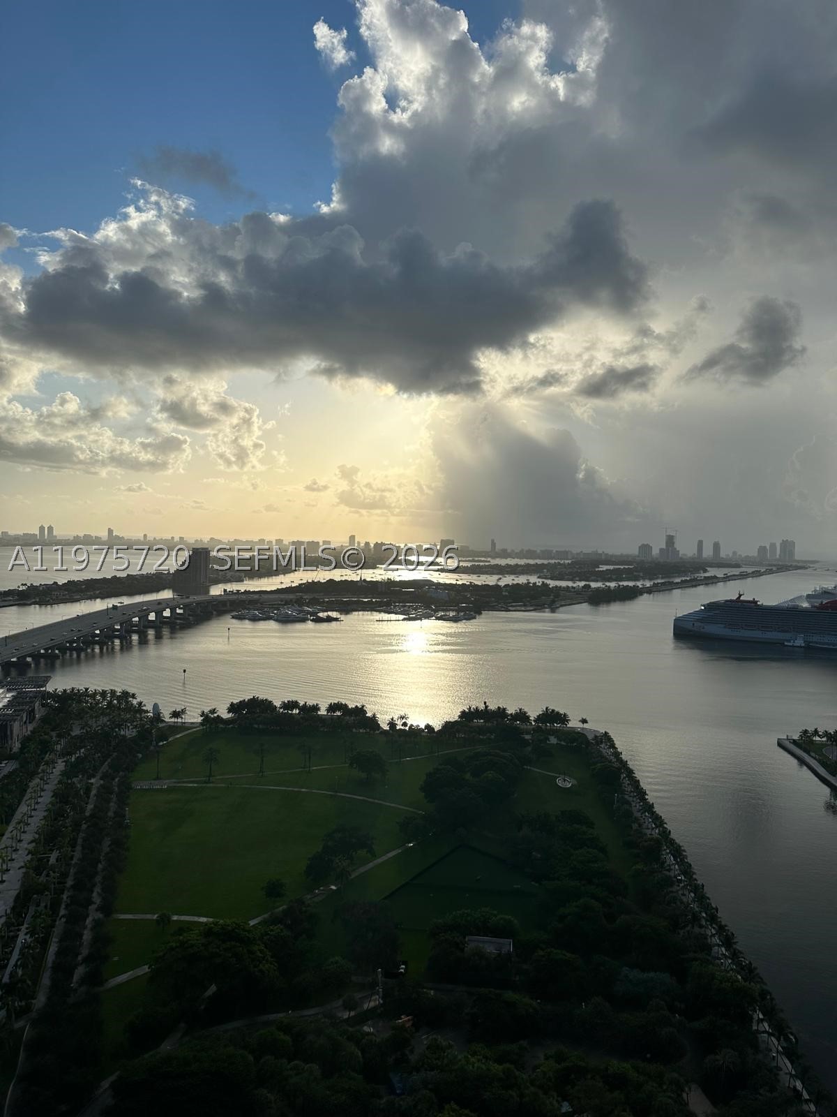 900 BISCAYNE BAY CONDO - Residential