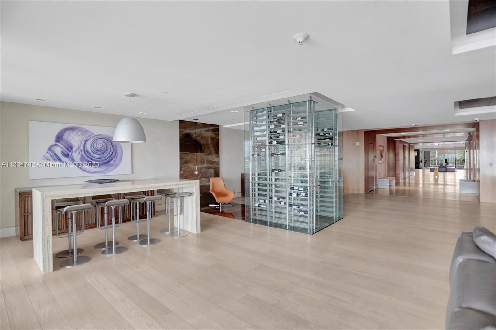RESIDENCES AT VIZCAYA CON - Residential Lease