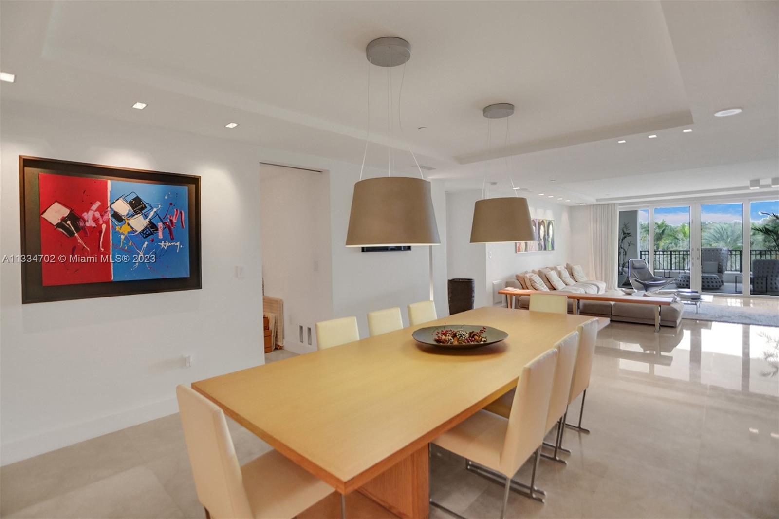 RESIDENCES AT VIZCAYA CON - Residential Lease