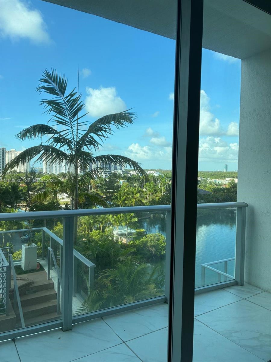 PARQUE TOWERS CONDO - Residential