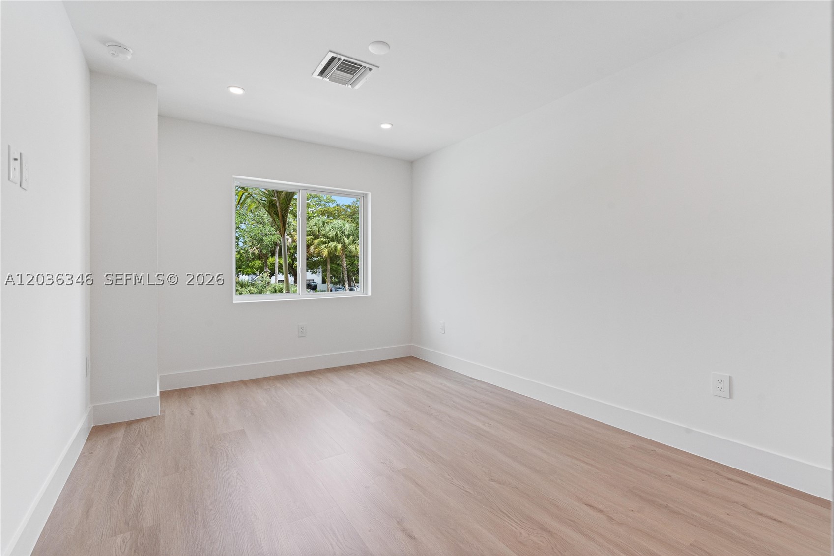 CORAL SPRINGS UNIVERSITY - Residential