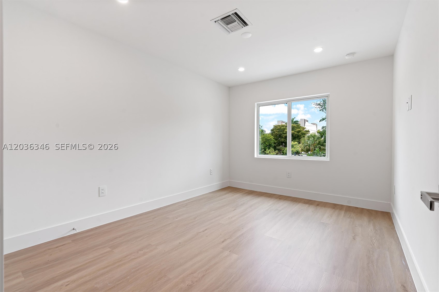 CORAL SPRINGS UNIVERSITY - Residential