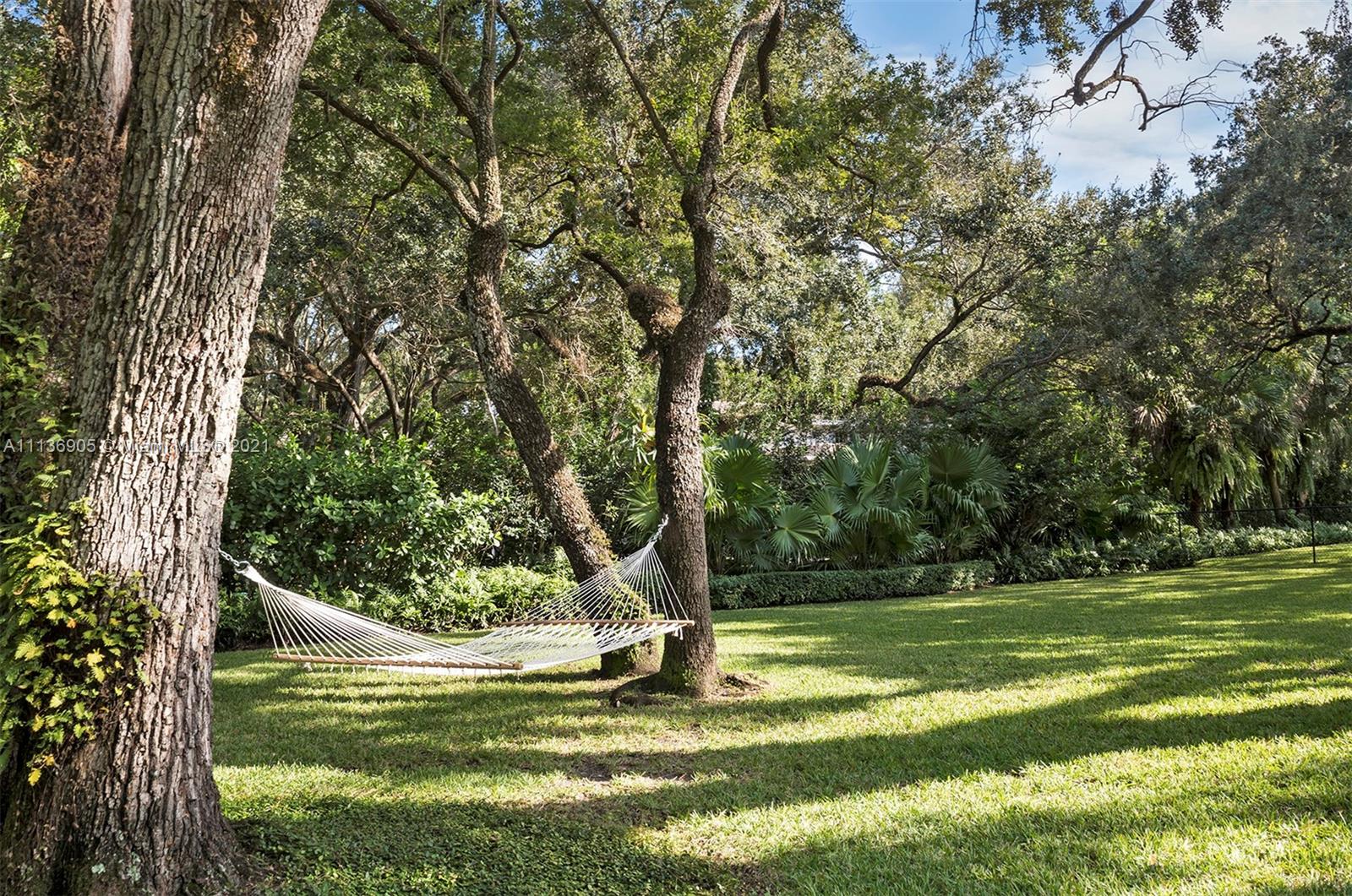 SNAPPER CREEK LAKES SUB - Residential