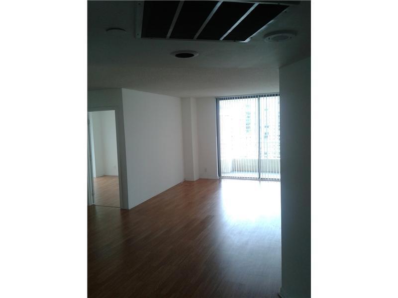 PARC CENTRAL AVENTURA EAS - Residential Lease