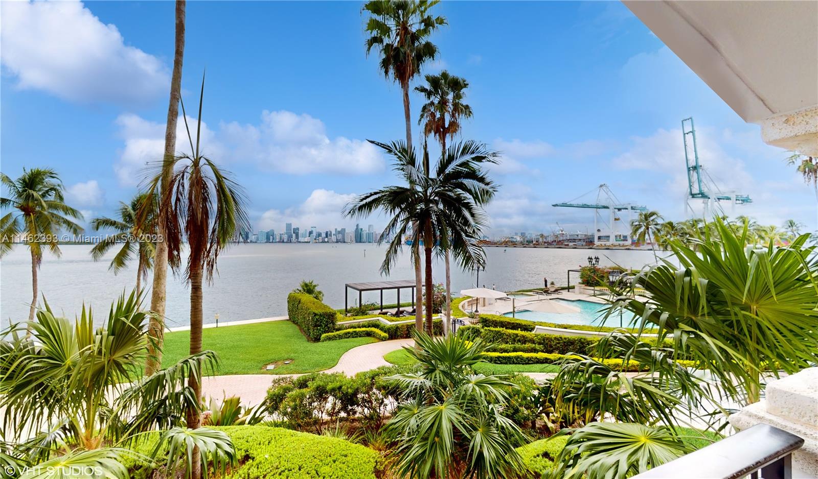 BAYVIEW FISHER ISL CONDO - Residential