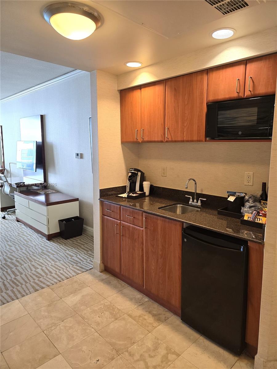 TRUMP INTERNATIONAL SONES - Residential