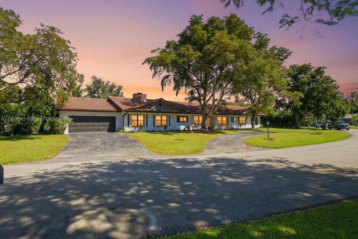 JACARANDA COUNTRY CLUB WE - Residential