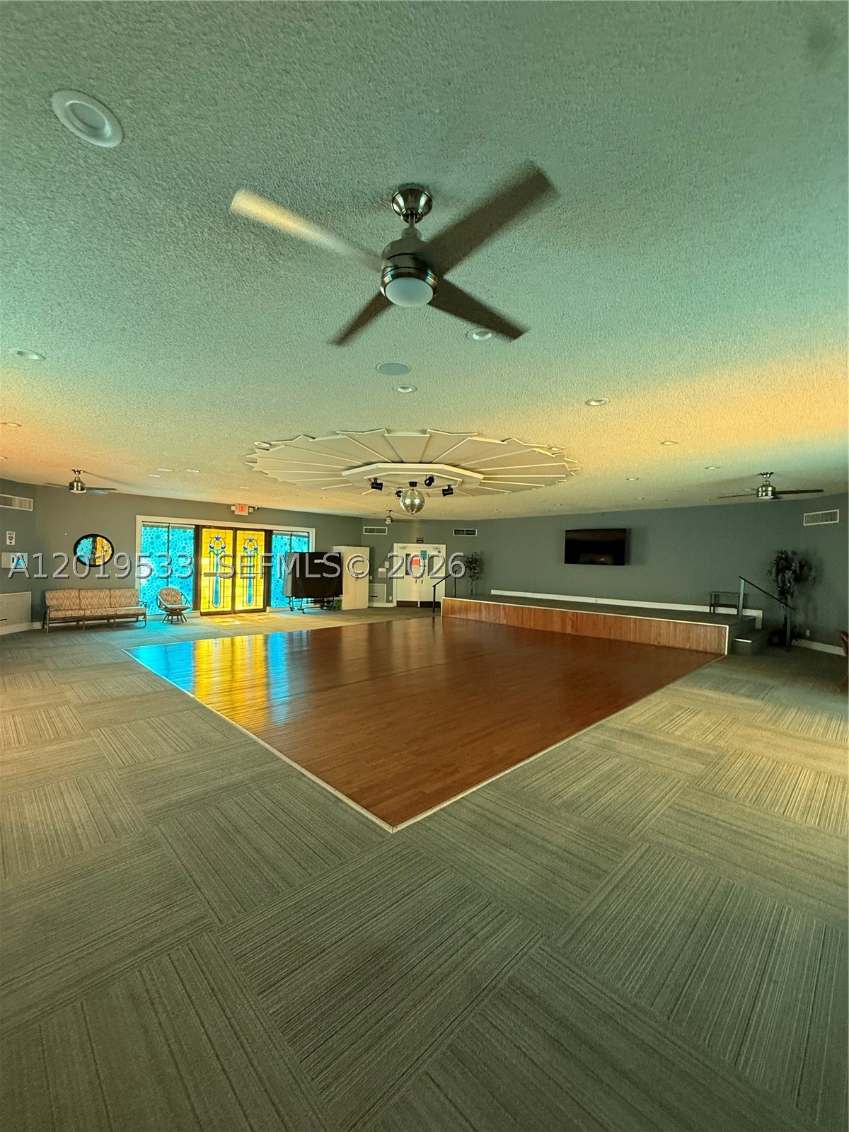 LILAC GARDENS CONDO - Residential