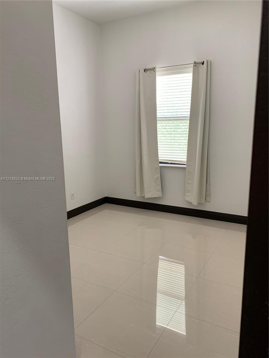 BIRD ROAD FARMSITES - Residential Lease