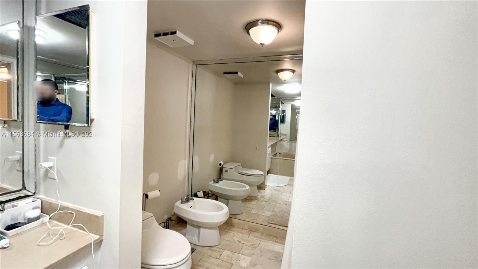 VENETIA CONDO - Residential Lease