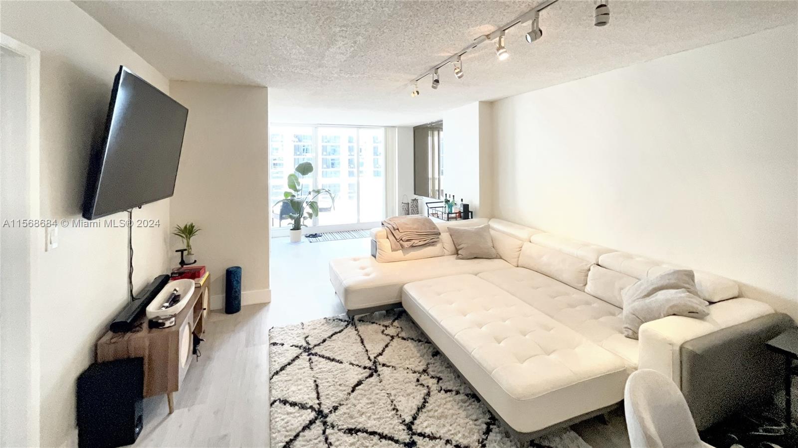 VENETIA CONDO - Residential Lease