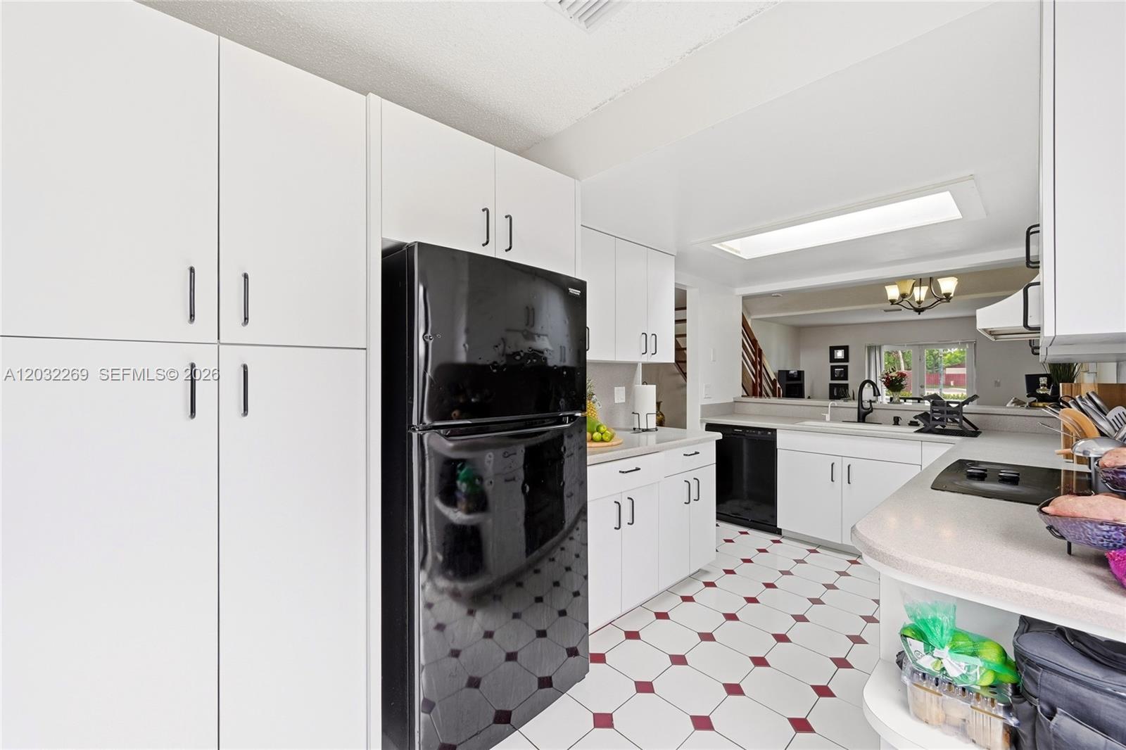 FOUR PALM LAKES AT PEMBRO - Residential