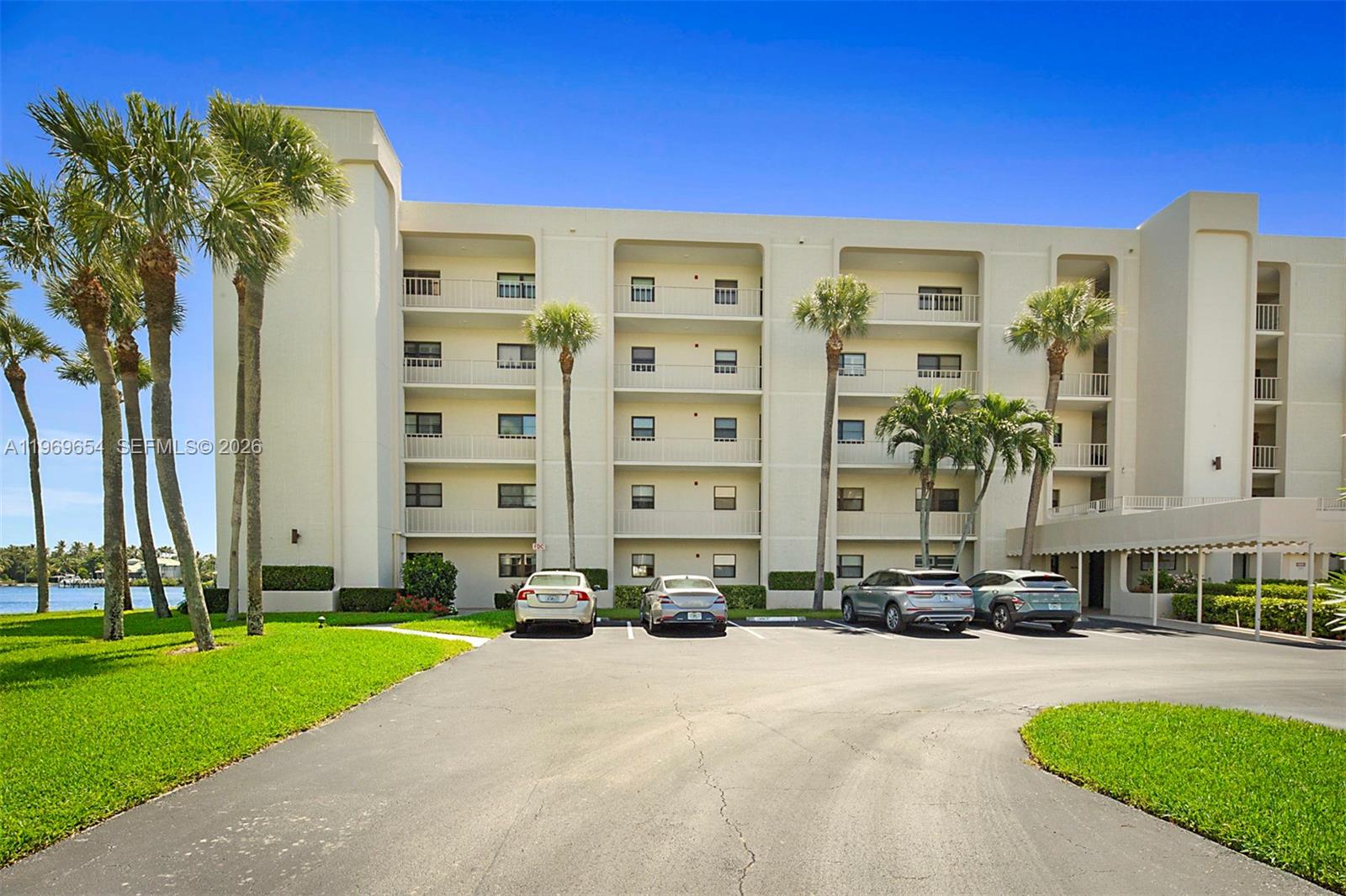 BROADVIEW CONDO - Residential